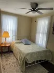 Cozy Cottage in Perfect Location with Hot Tub!