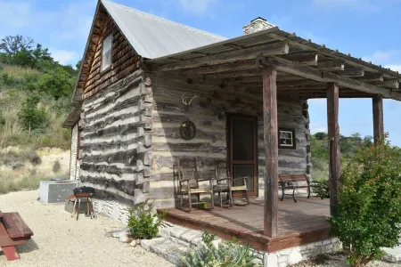 Maner Log Cabin romantic private log cabin away from it all, amazing views