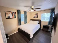 4BR W/ 2 King Beds - 7Min From Speedway & Beach 엠브리-리들 에어러노티컬 대학 - 데이토나비치 주변 호텔