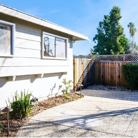 Dreamy Luxe Pool Retreat - 3BR in Urban Campbell