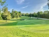 Sleeps 8. 3 Bedroom 2 Bath Better Than Any Motel.