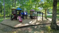 Welcome to Bigelow’s Water View Bungalow – Your Lake Retreat