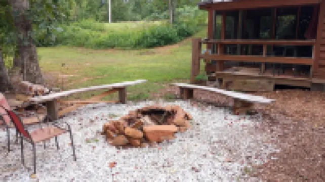 Creek Side Mtn Cabin Near Hiking, Waterfalls, Lakes& Golf. Pets/ Dogs 25lb Less