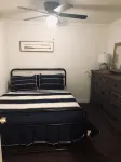 Convenient 1 bedroom near downtown, utep, and local hospitals. 텍사스 대학 엘파소 주변 호텔