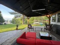 Waterfront!Outdoor living! Canoe kayaks paddleboard 60 ft dock Newly Renovated