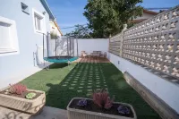 Ideal holiday home for families / groups. Hôtels à : 