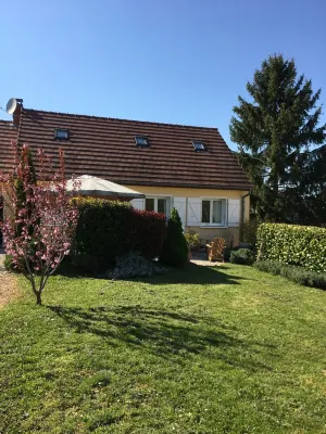 Cosy country house with garden and view.