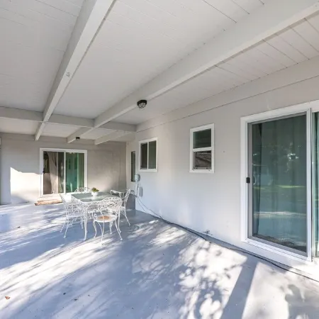 Gateway to Yosemite, Mins to UC Merced, Beautiful 3 Bedroom, 2 Bath home.