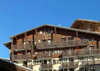Tignes Val Claret - Centre of the combined Tignes and Val d'Isere ski area