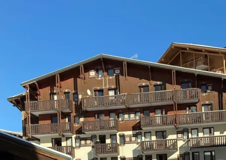 Tignes Val Claret - Centre of the combined Tignes and Val d'Isere ski area Отели рядом с достопримечательностью «Precision Ski»