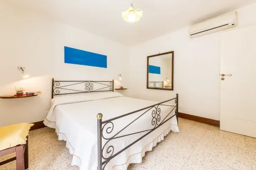 Rooftop house in the center, 2/4 guests, free illimited WIFI, free parking - balcony