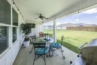 Modern & Cozy ☀ Close to Beach ☀ 4 Bedrooms ☀ 2 Full Baths Hotels in Foley