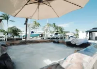 Seaside Sunrise. Newly remodeled waterfront.