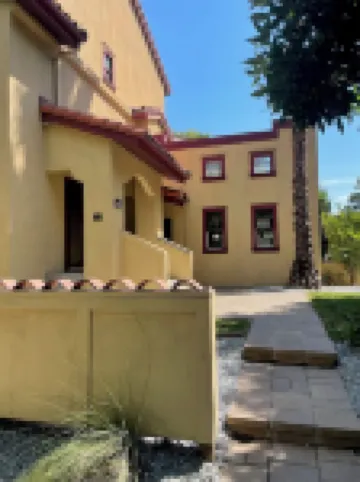 3 bedroom LOVE VILLA Midtown, Romantic Getaway or Famil Retreat Hotels in 