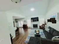 Remodeled ranch style home with Firepit conveniently located Hotels in Meredith