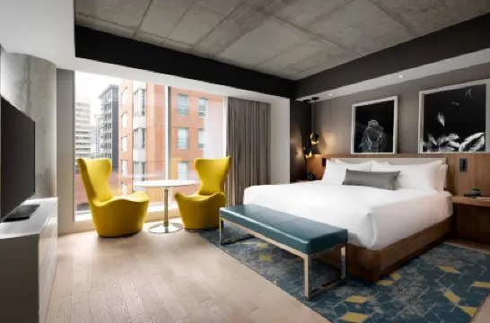 HUMANITI HOTEL MONTREAL, AUTOGRAPH COLLECTION