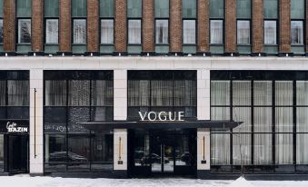 Vogue Hotel Montreal Downtown, Curio Collection by Hilton