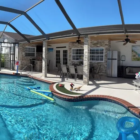 Amazing house with Pool4b(4b just 9 minutes from Ventura country club golf