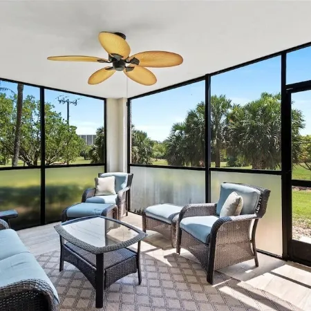 Jupiter Beach Condo Retreat