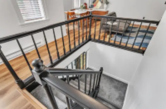 The Smith Victorian 2BR Brownstone Apartment