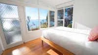 The Hideaway at Swansea - absolute beachfront