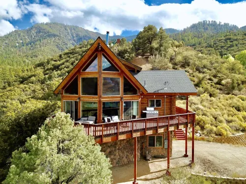 Log Cabin With Panoramic Views Of The Pines