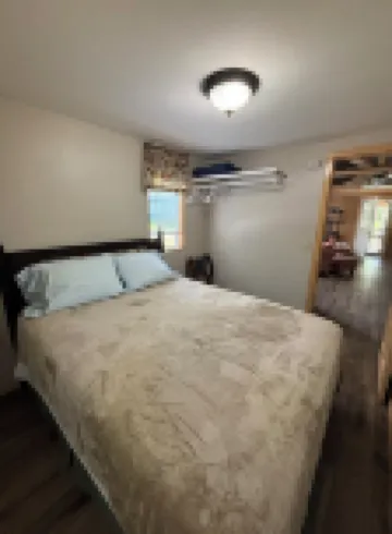 "Christine's Cabin" Great Place to Stay for Wine Trail Events