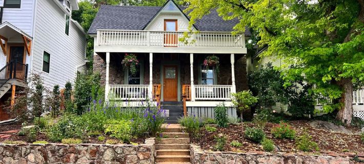 Boulder Artist Home  Mountain Views  Garden  Pet-Friendly Hoteles en Boulder