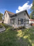 Millers Bay Canal Retreat Hotels near Emerson Bay State Recreation Area