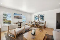 Luxury 3 bed 3 bath with Ocean Views+ Steps to the Beach - 4-Star