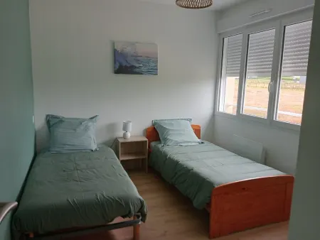 Gîtes Ti Tud-kozh à Pluduno, Côtes D'armor, Bretagne. Location "Le Guébriand" Отели в г. Плюдюно