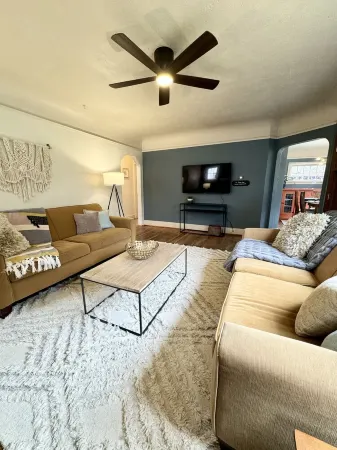 Welcome to Tandem House! Family-Friendly, Southeast Portland Gem! Отели рядом с достопримечательностью «Mount Tabor Park»