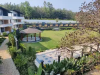 Bindiga Peak Resorts Hotels near Jhari Waterfalls