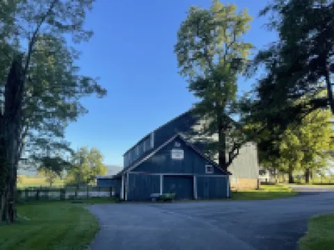 Historic Farm Property, 40 min. from Penn State 米夫林縣酒店