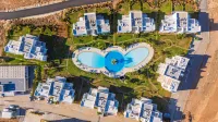 C2-3 the Resort Apartment with Pool View - Pools