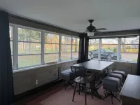 Lakefront Escape on Erie’s Edge | 20 minutes to Presque Isle | Pet Friendly!