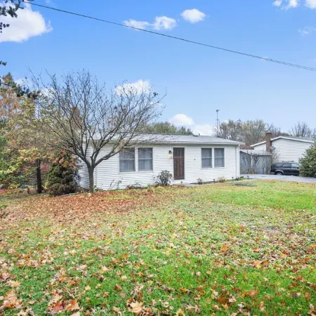 Charming 2BR Near Fairgrounds and War College!