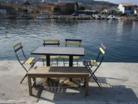 IN THE TYPICAL DISTRICT OF POINTE COURTE IN SETE CITY BETWEEN SEA AND SKY فنادق في سيت