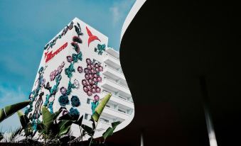 Ushuaïa Ibiza Beach Hotel - Adults Only - Club Entrance Included