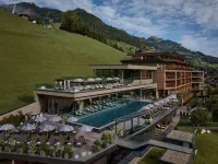 Das Edelweiss - Salzburg Mountain Resort - Pool