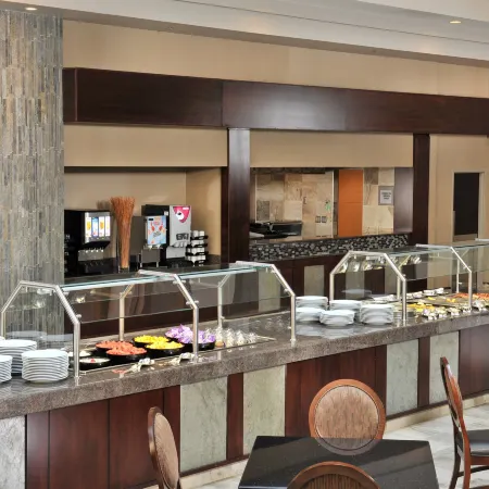 Embassy Suites by Hilton des Moines Downtown