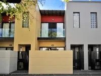 RNR Sturt Holiday Home فنادق في أديليد