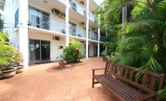 Coconut Grove Holiday Apartments