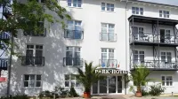 Park Hotel Sellin Hotel dekat Seebruecke Sellin