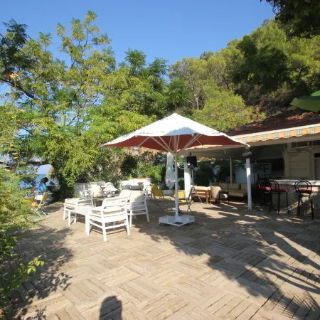 Ford Hotel