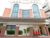 Sabaidee Minitel Hotel dekat Menara Bobae