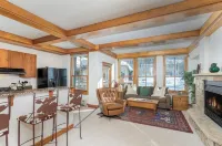 Summertime! 1Br Palmyra -Mountain & Pond Views. Balcony, Parking, Fireplace