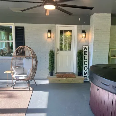 Good Vibes Only: Red River Gorge! Large Game Room! Hot Tub!