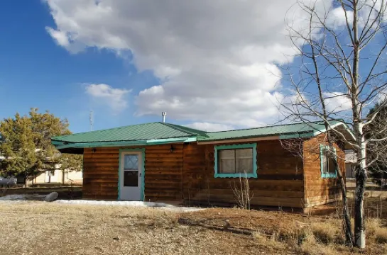 Bear Necessities Cabin, Mesa Verde Getaway