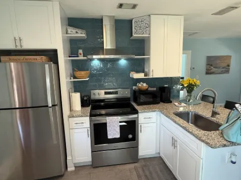 Charming Suite on Charlotte